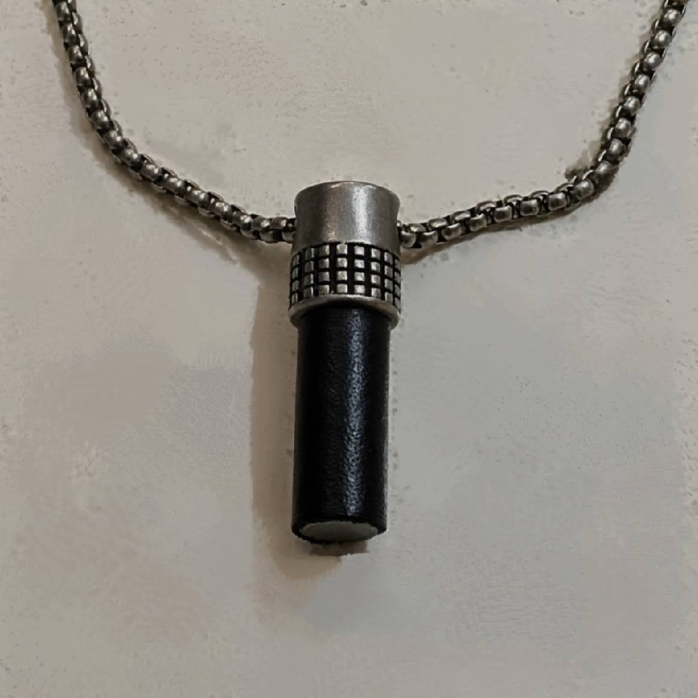 Stylish Black and Silver Pendant Necklace